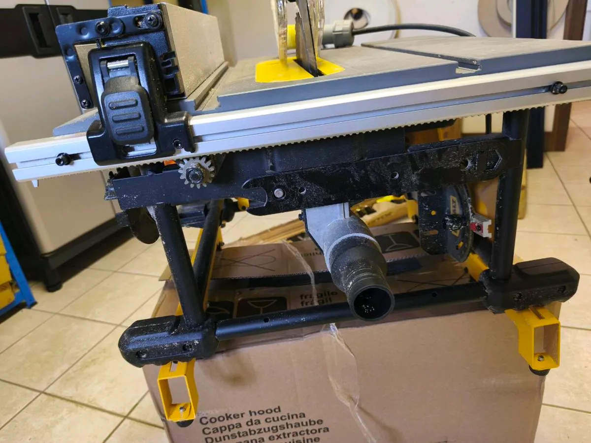 DeWalt table saw - Image 4