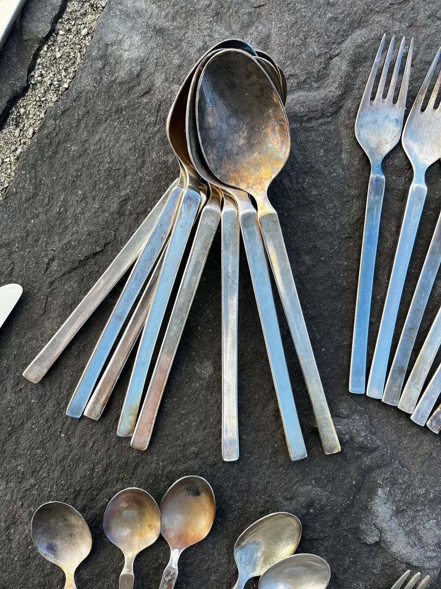 silver-plated cutlery - Image 1