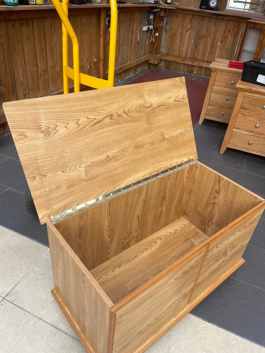Bedroom storage box - Image 2