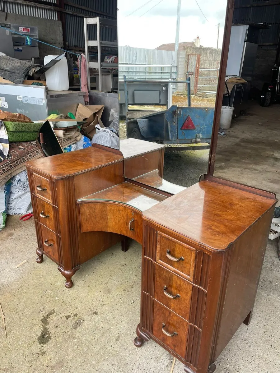 Vintage Walnut Dressing Table with Large Mirror - Image 1