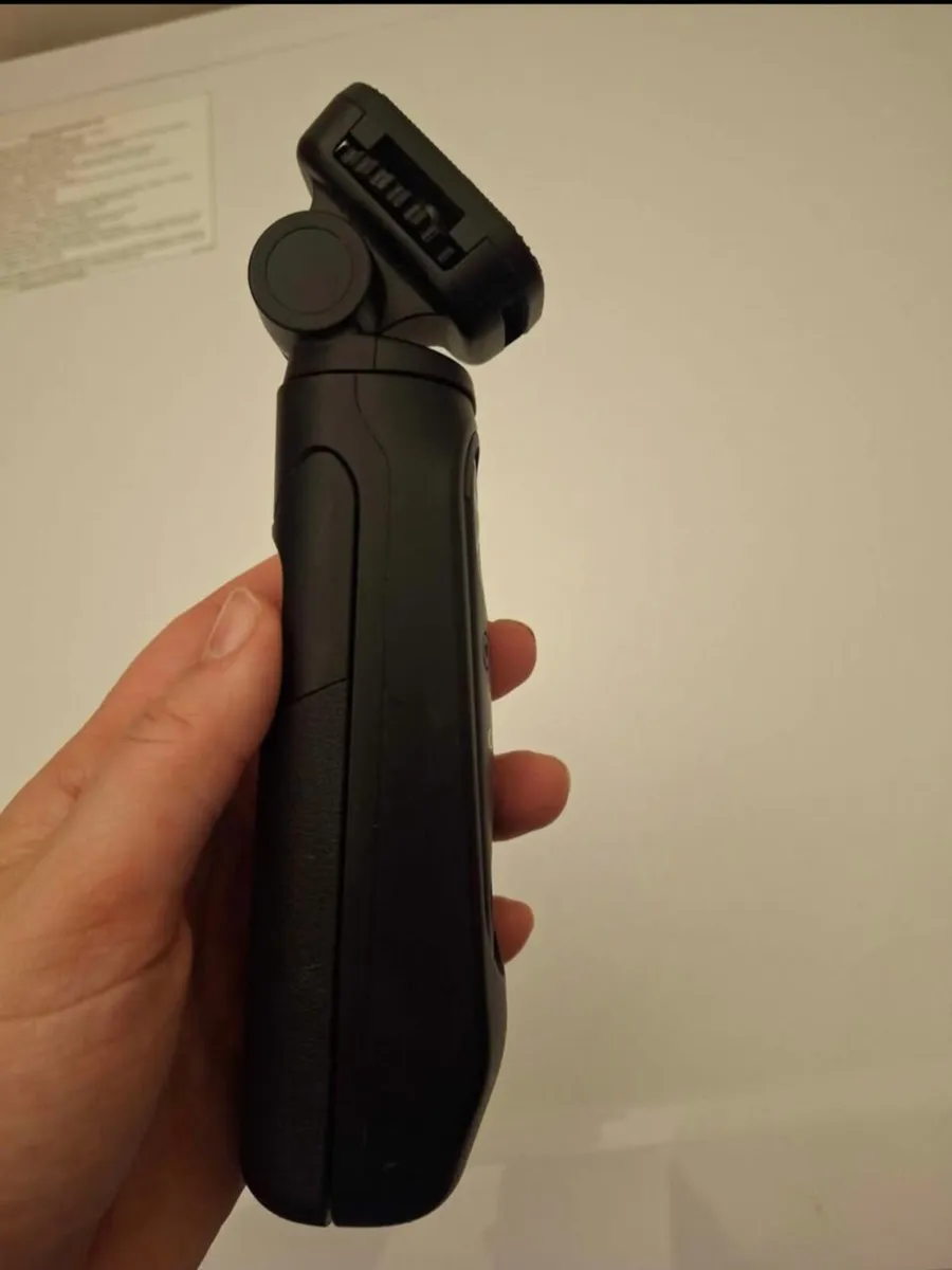 Canon Bluetooth tripod - Image 4