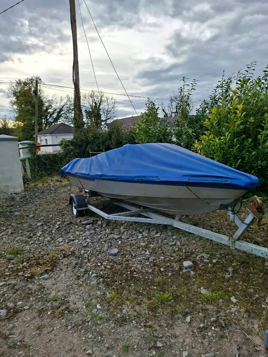 Speed Boat for Sale - Image 1