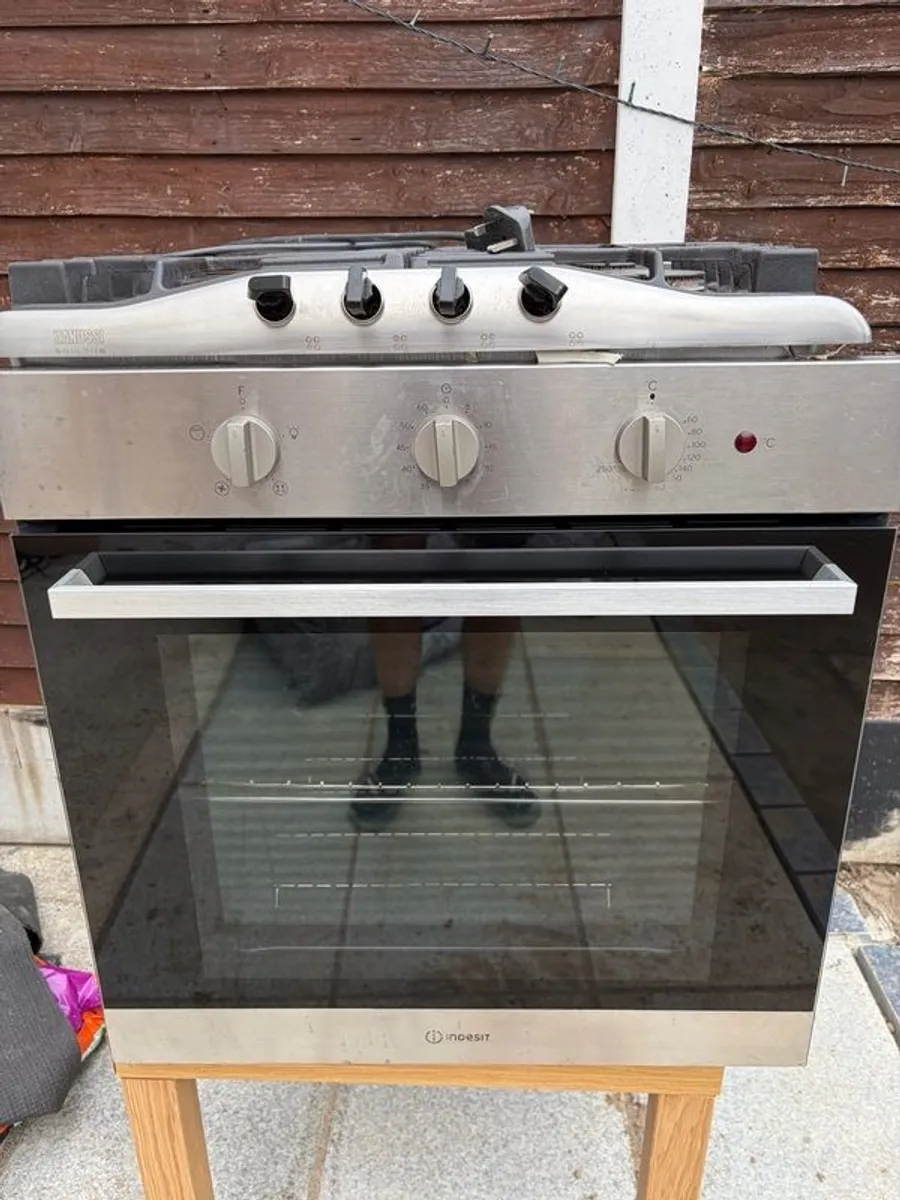 gas hob & oven - Image 3