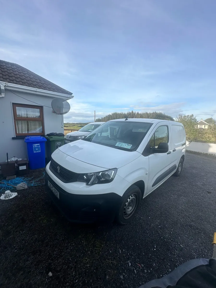 2020 Peugeot Partner - Image 2