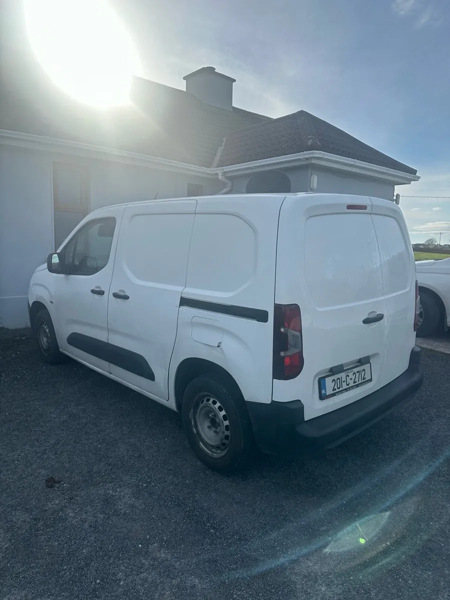 2020 Peugeot Partner - Image 3