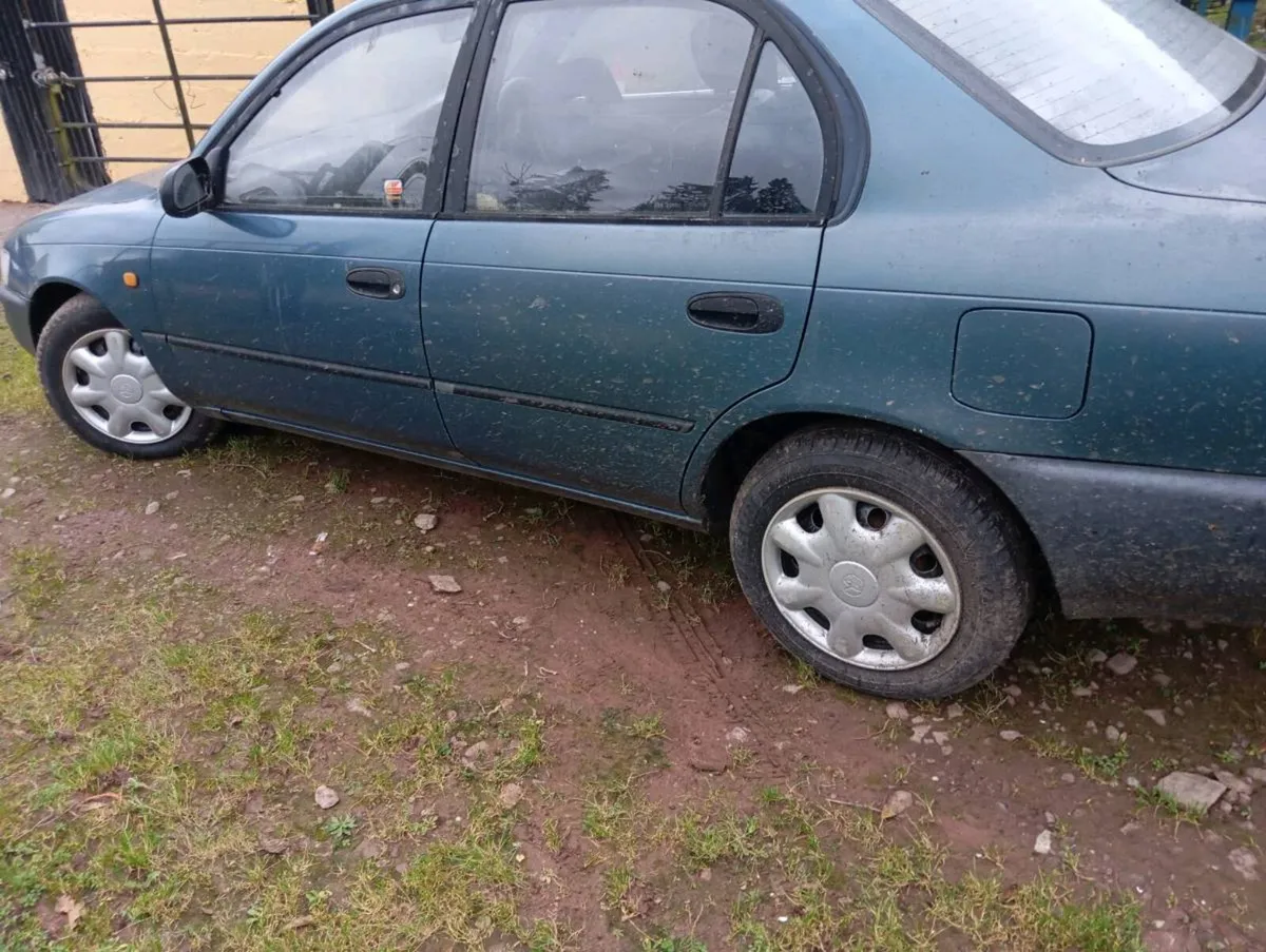 Toyota Corolla xli - Image 4