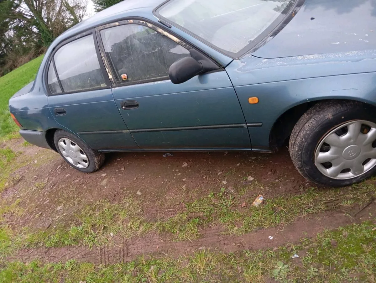 Toyota Corolla xli - Image 3