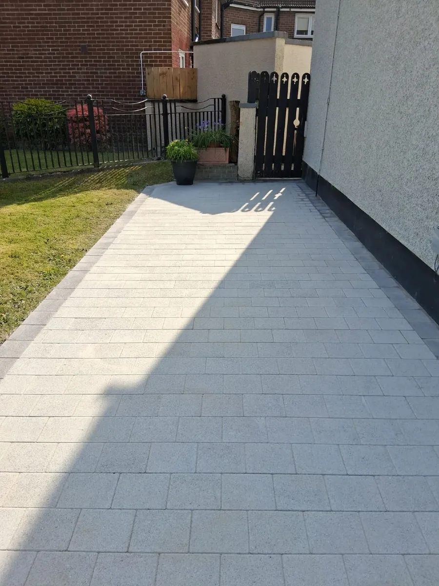 Paving bricks - Image 2