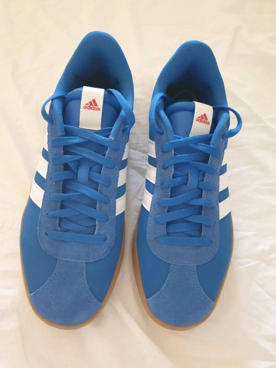 Mens Adidas trainers - Image 2