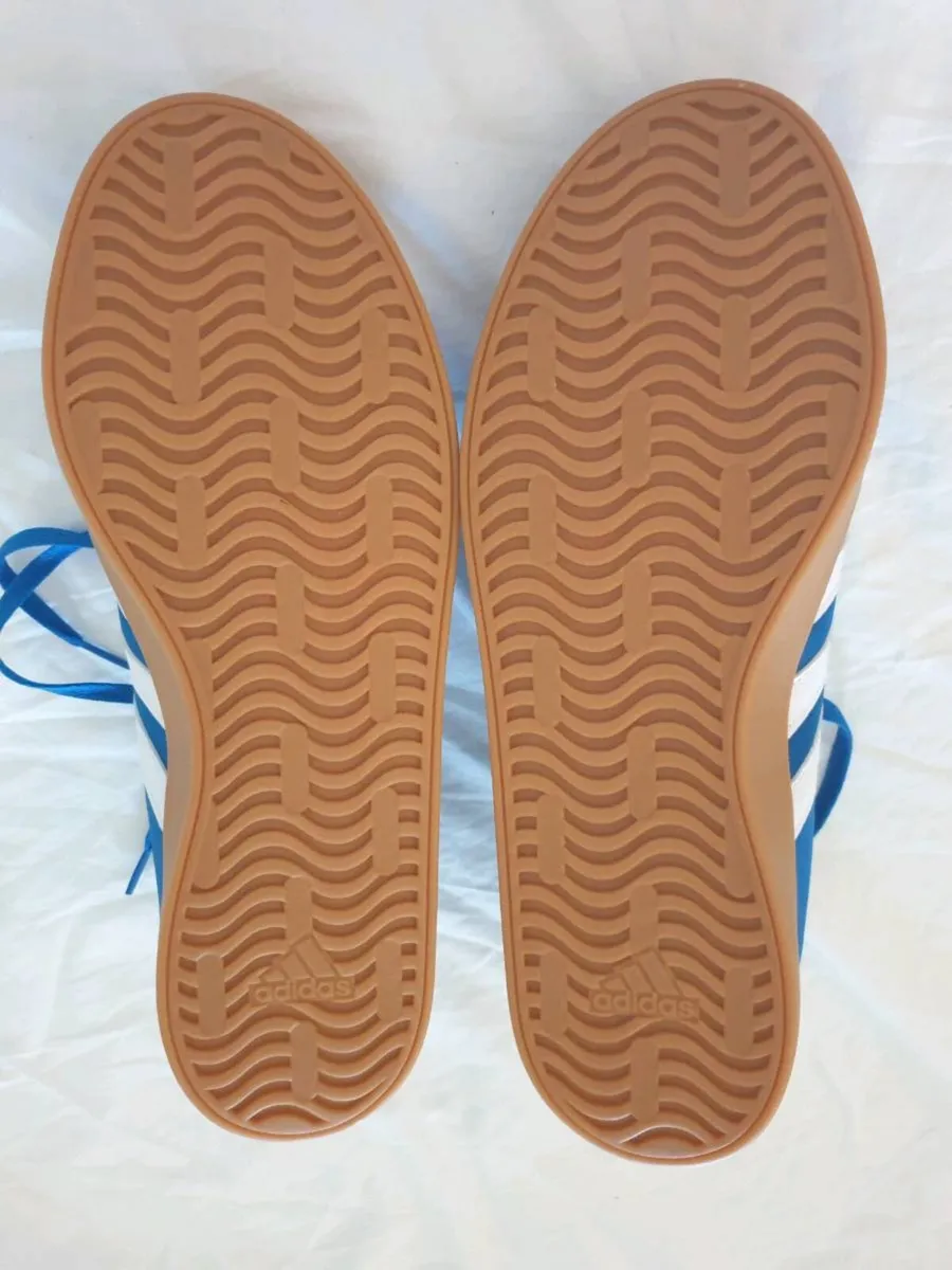 Mens Adidas trainers - Image 3