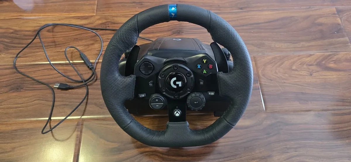 Logitech G923 steering wheel & pedals - Image 4