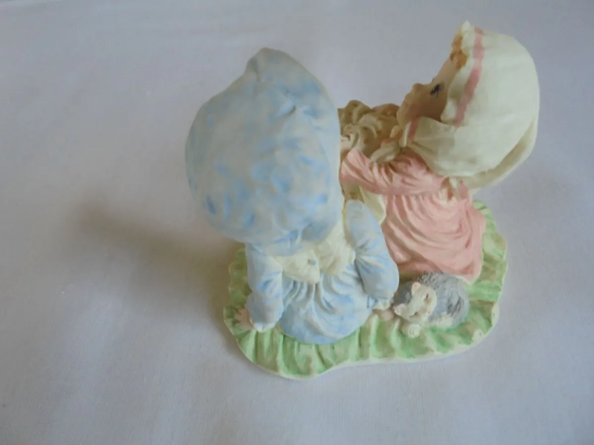 Hallmark Girls at Picnic figures for Sale - Image 4