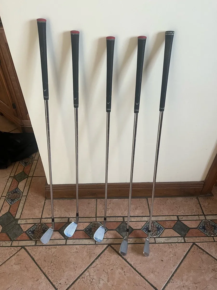 Set of golf irons - Image 1