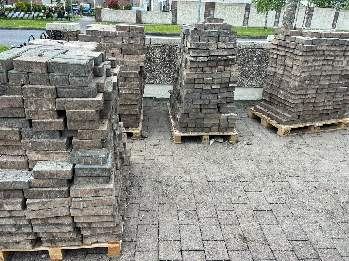 Cobblelock free to take away - Image 1