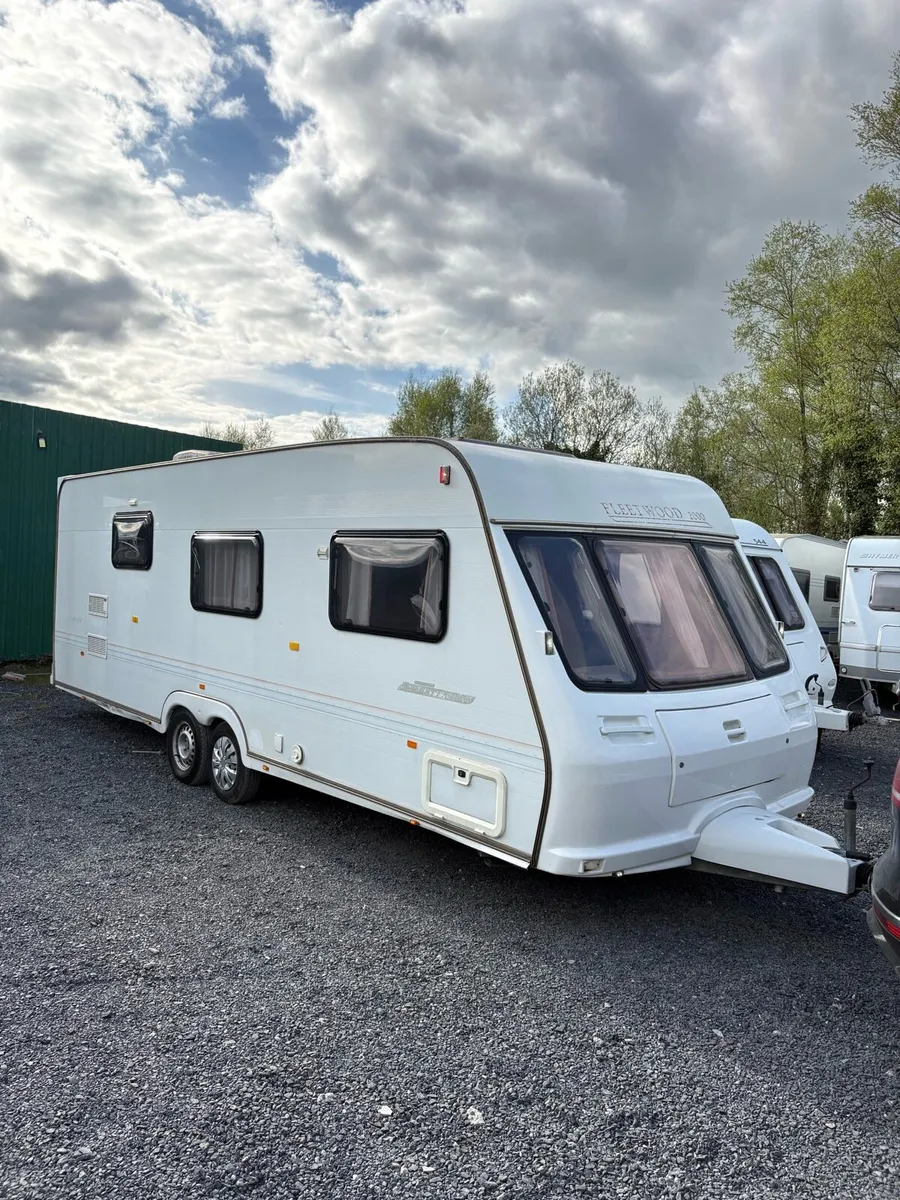 Fleetwood 4 berth rare layout Caravan for sale - Image 2