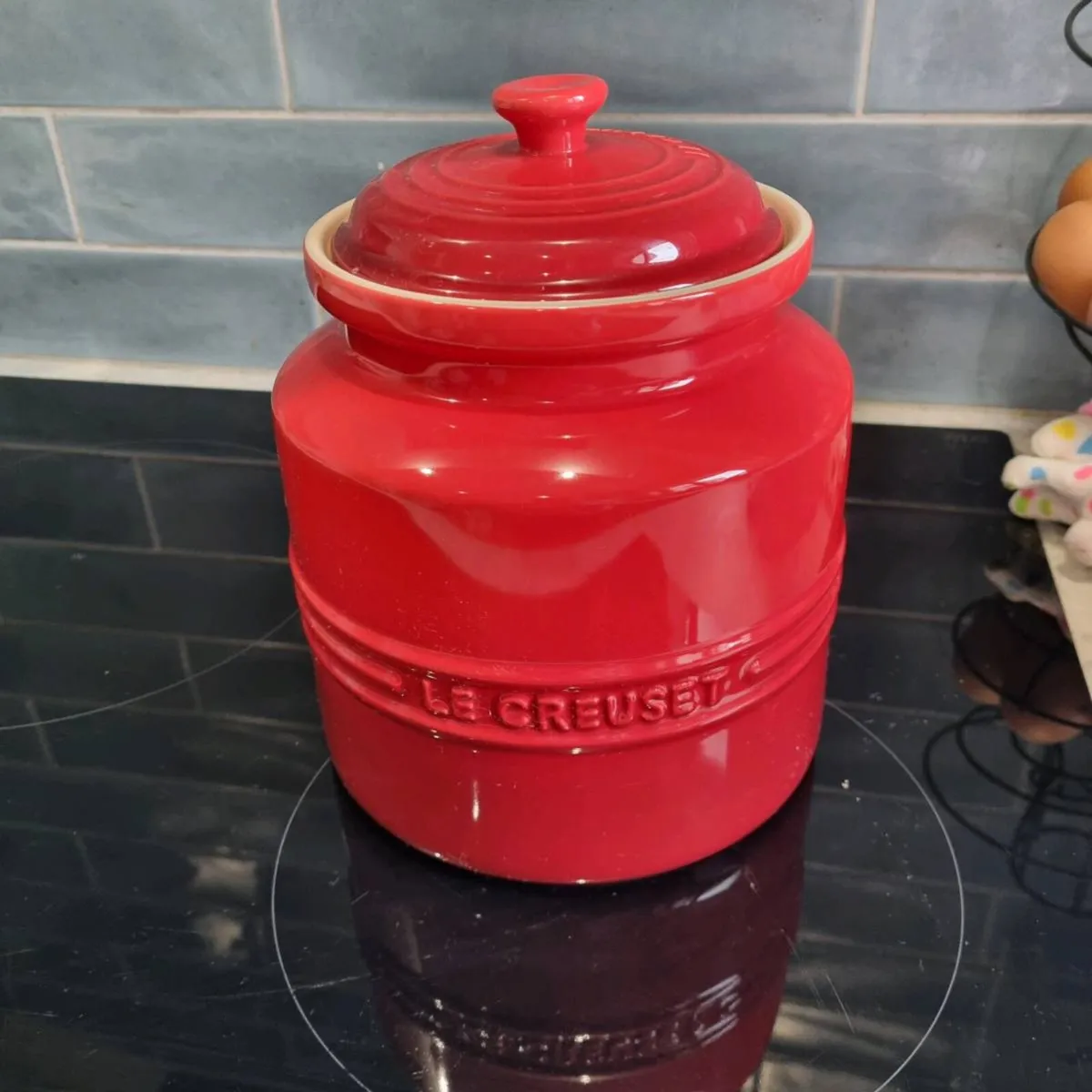 Le creuset cookie jar - Image 1
