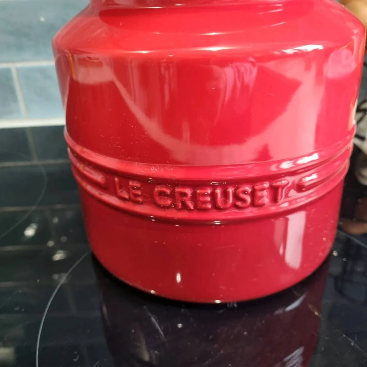 Le creuset cookie jar - Image 3