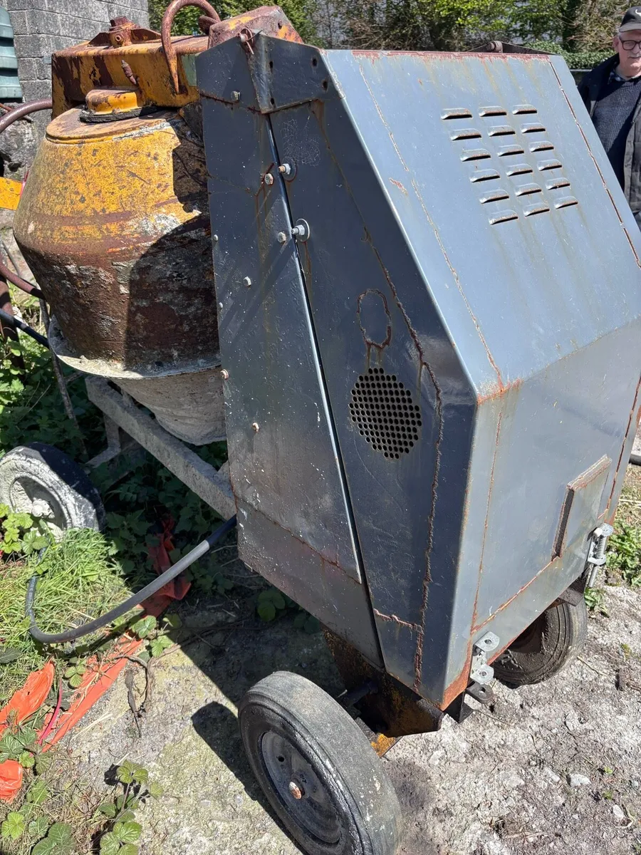 Benford Mixer for sale - Image 1