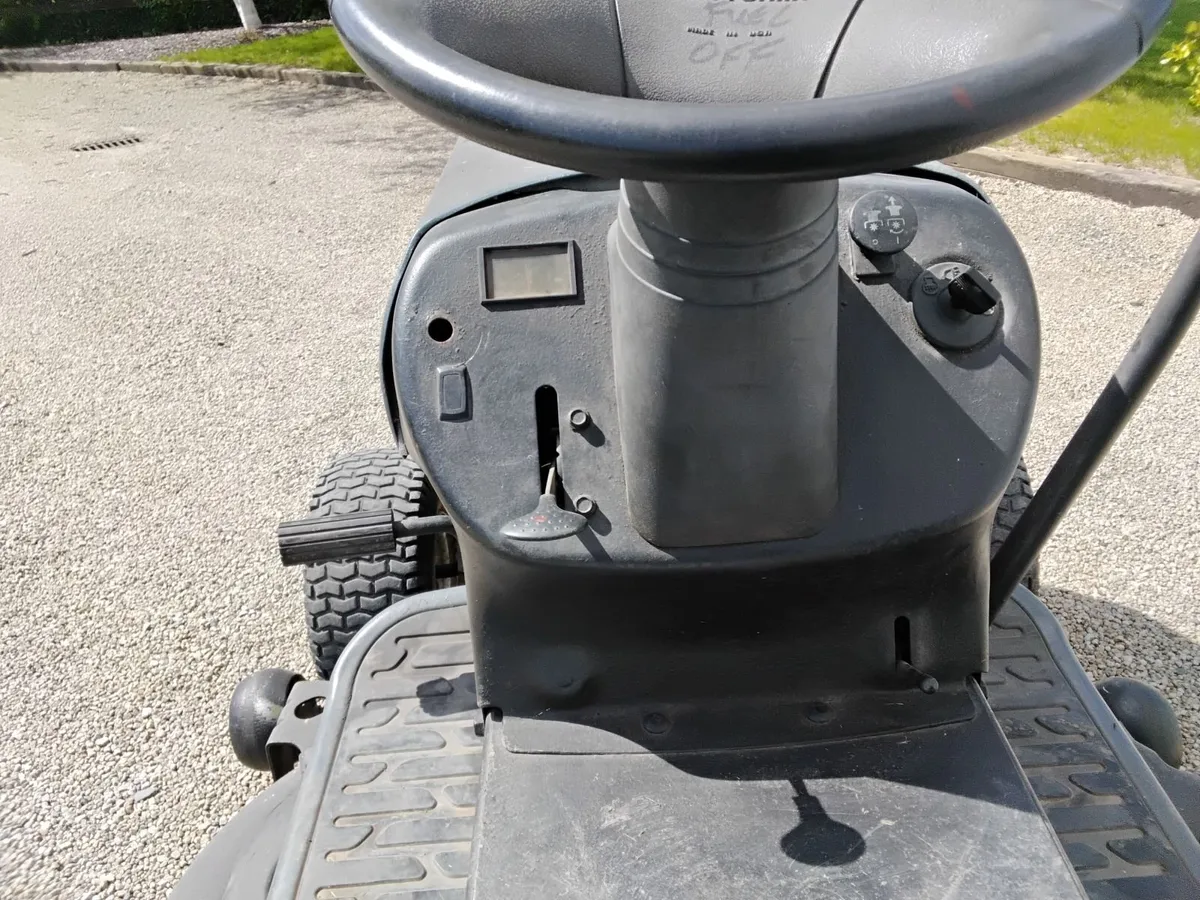 Craftsman Ride on lawnmower - Image 4