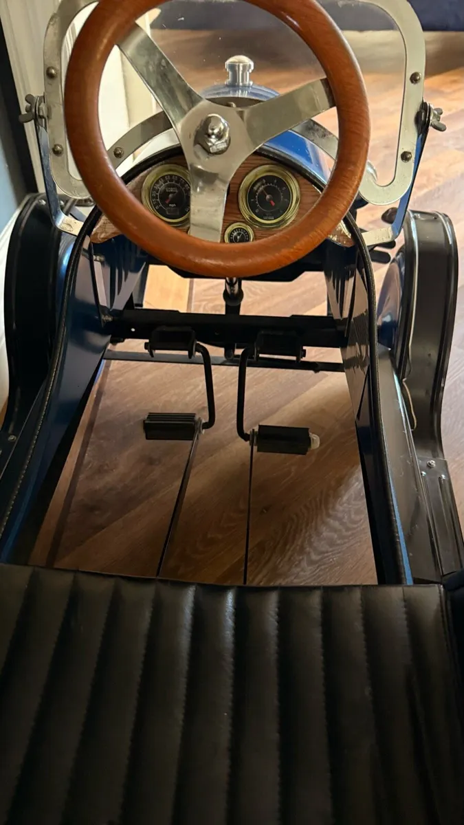 1932 Classic Ford Roadster Pedal Car - Image 2