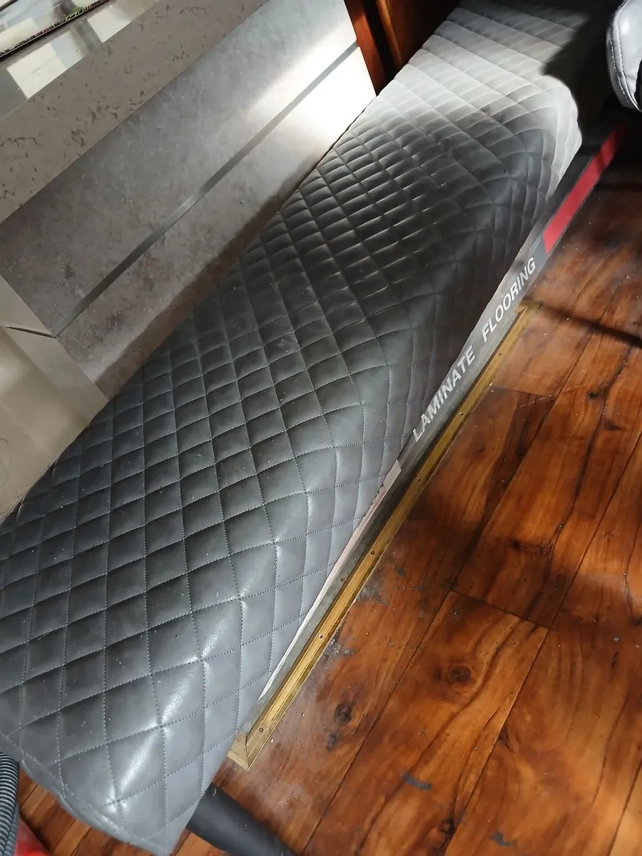 Dining chairs - Image 2