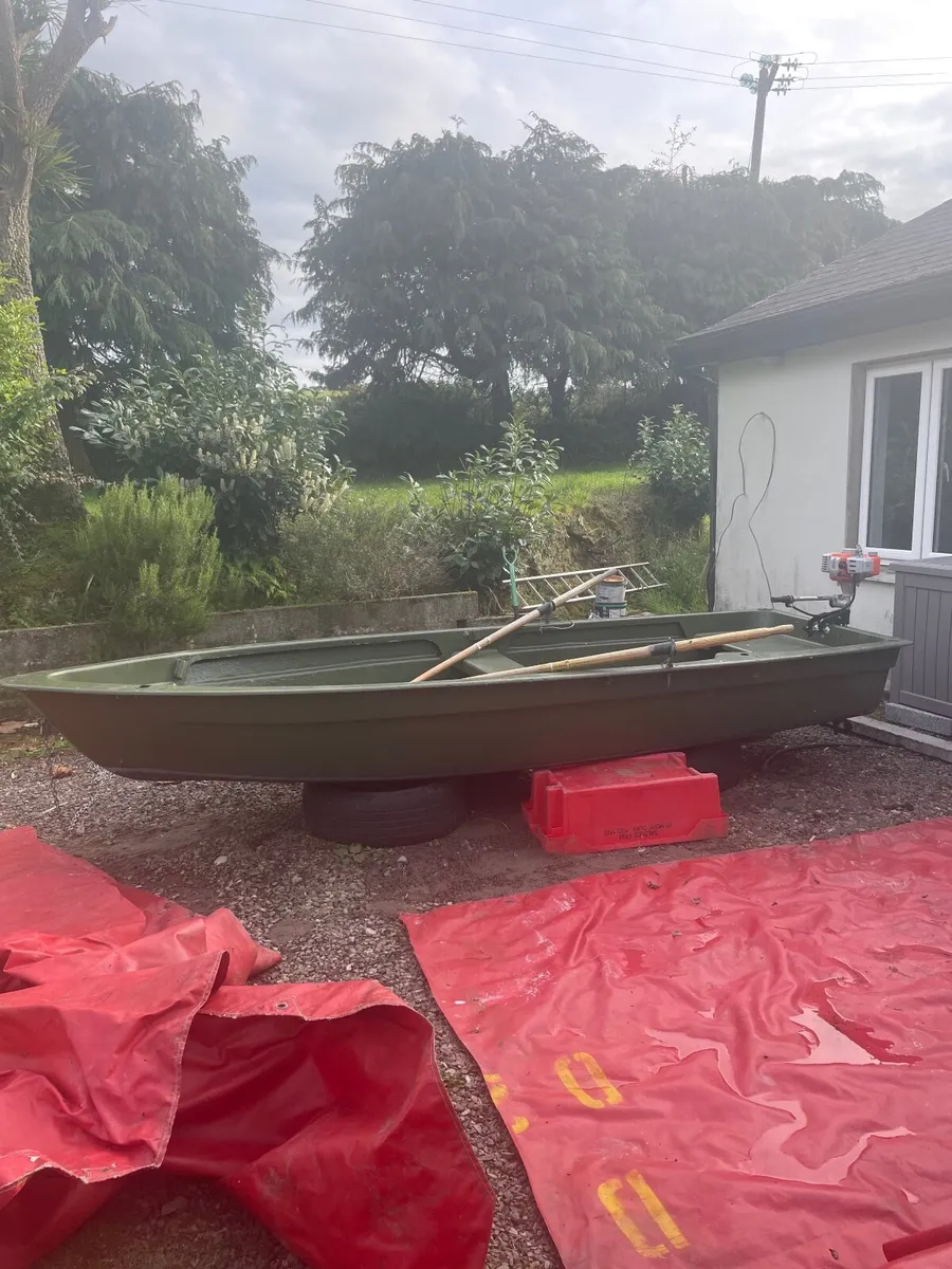 Lake River Boat - Image 4