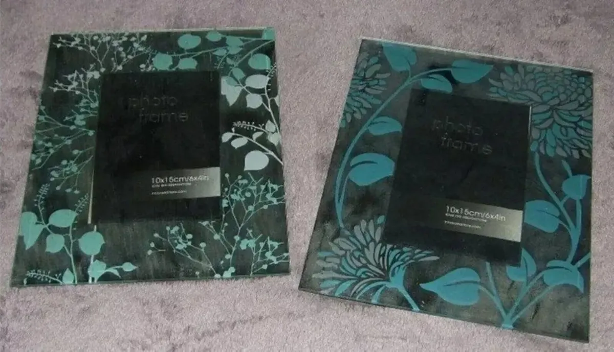 BNWT Harrods Glass Photo Frames - Image 1