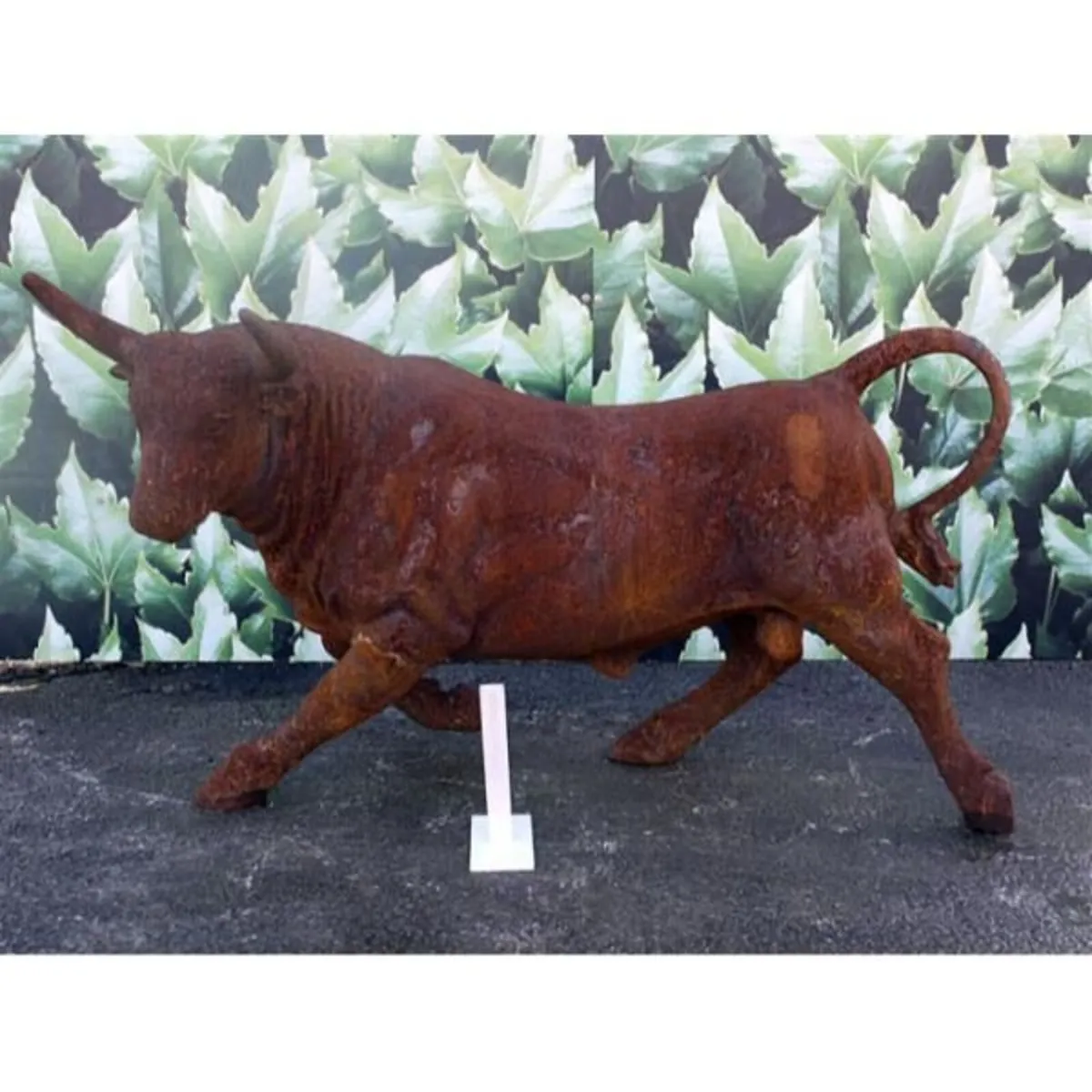 Cast Iron Rusty Bull D1030