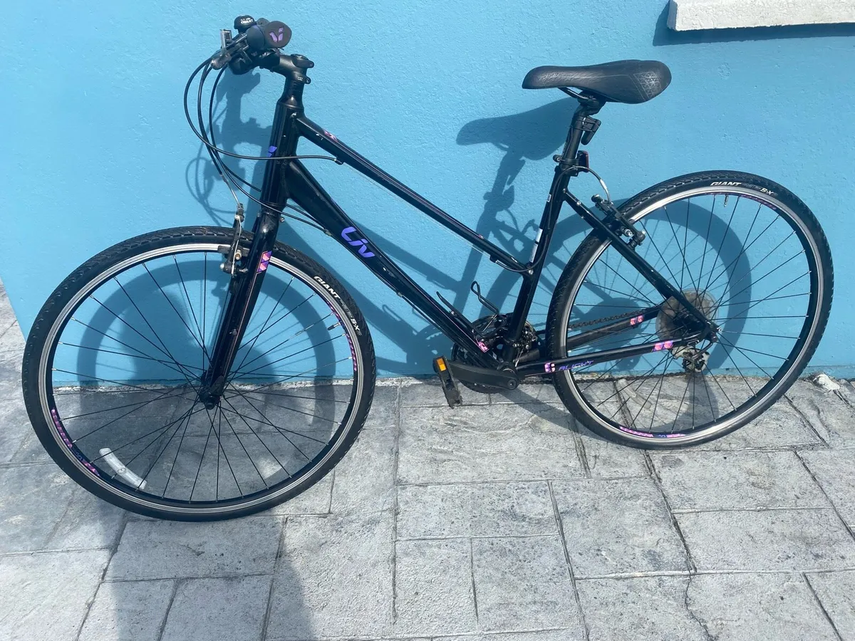 Giant Ladies bike for sale - Image 1