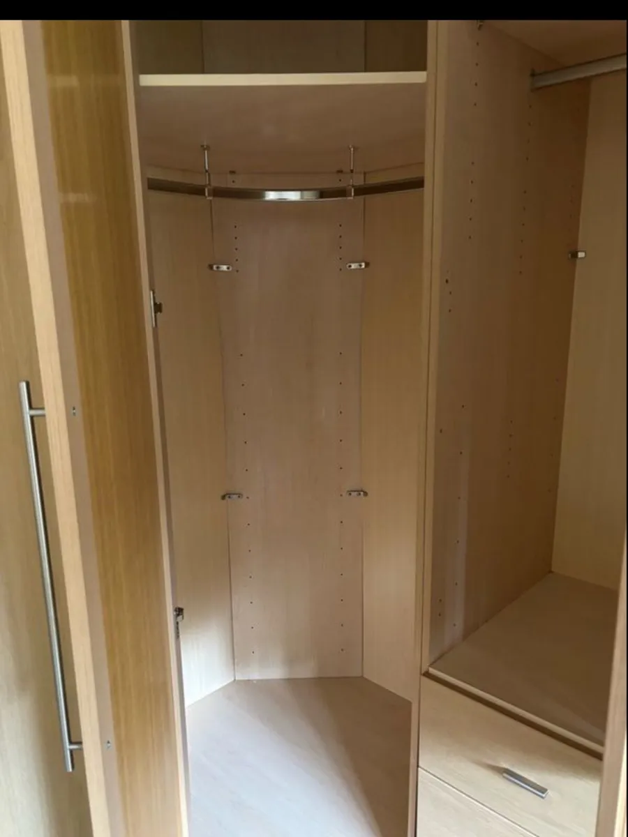 Real wood corner Wardrobe - Image 2