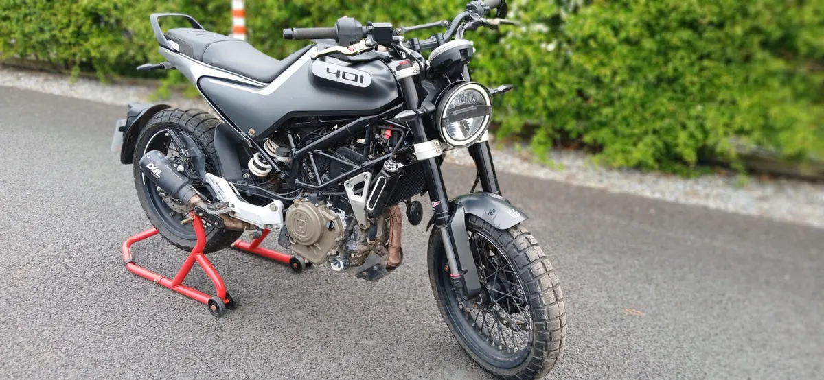 2021 HUSQVARNA  SVARTPILEN  401 - Image 2