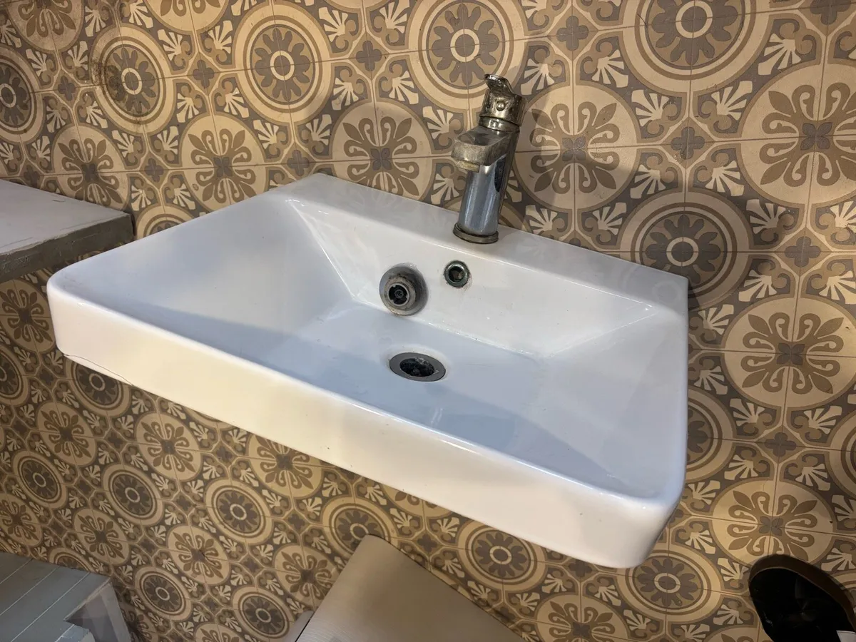 Wall hung Vanity Unit - Image 4