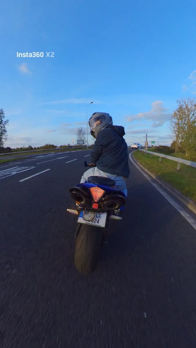 YAMAHA YZF R1 2007 - Image 2