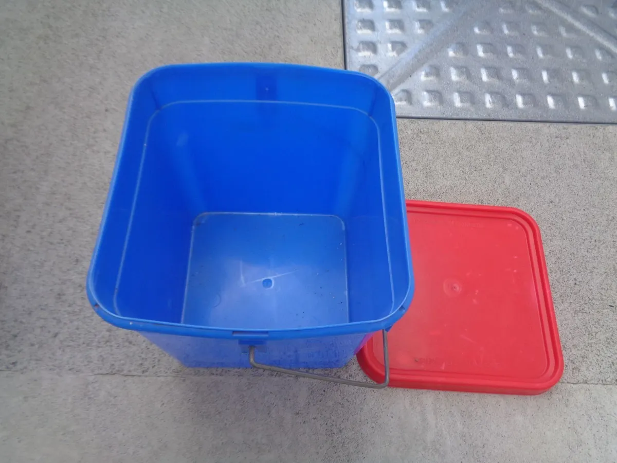 Plastic Containers for Sale - Image 3