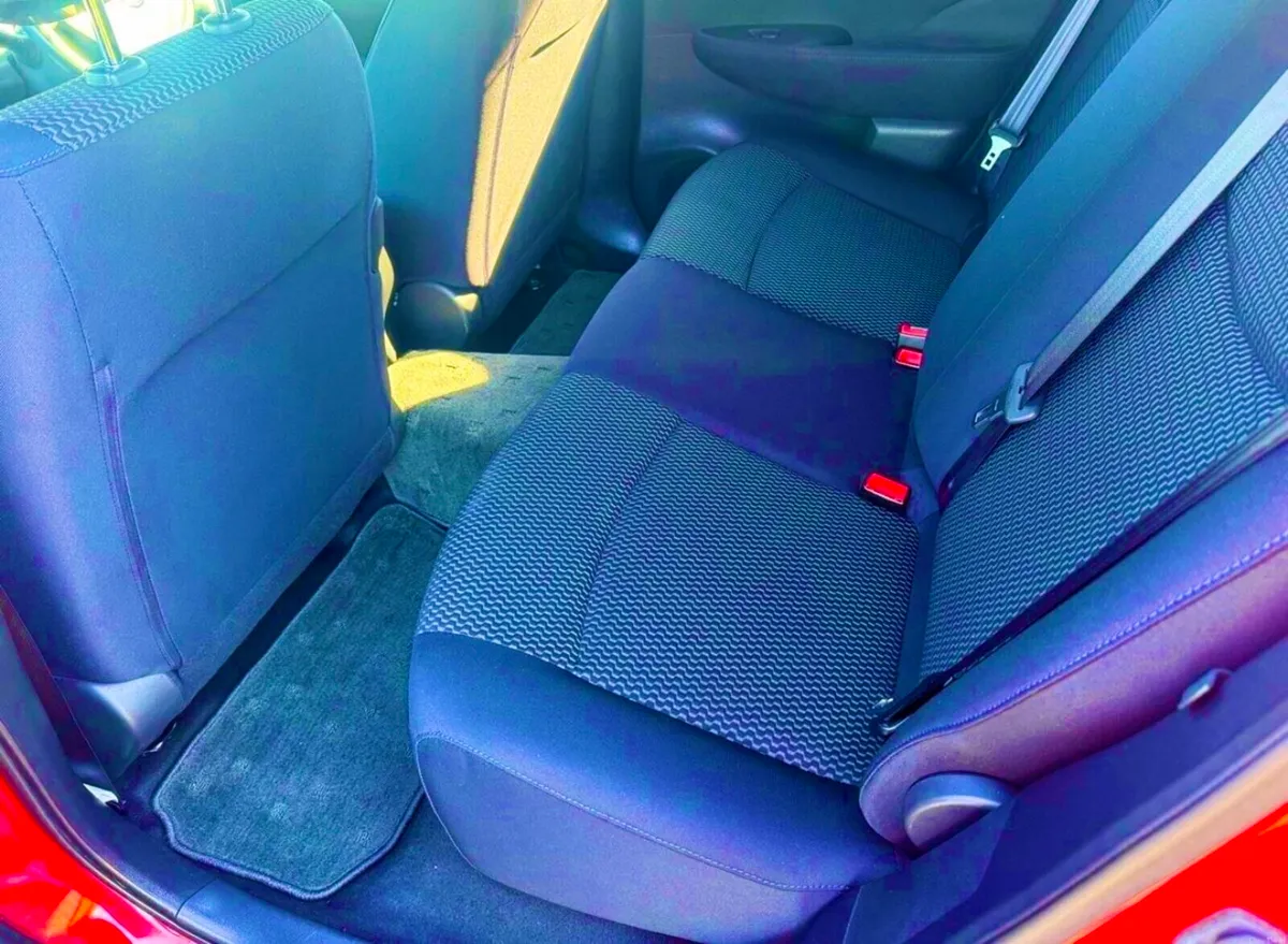 Nissan leaf ☘️MEGA SPEC☘️ - Image 4