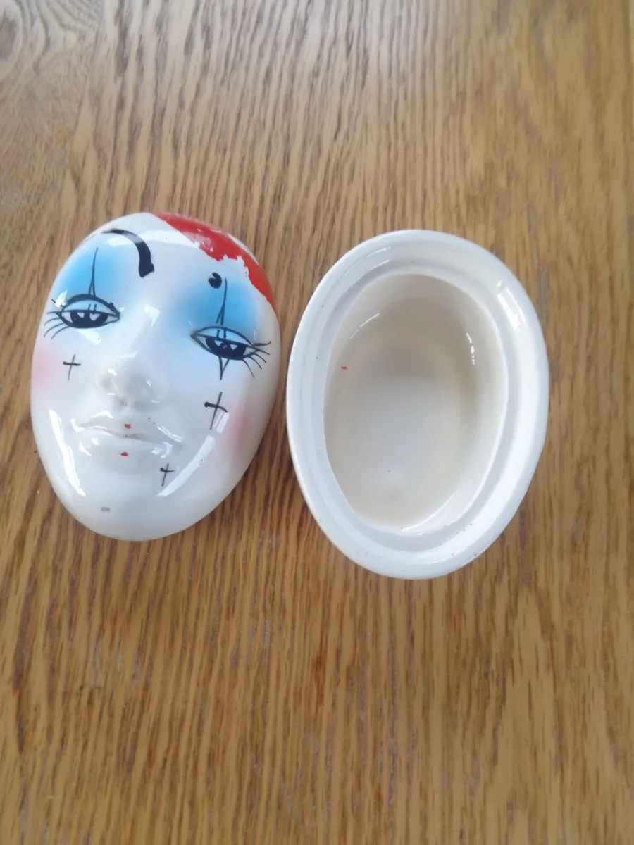 Vintage Clown Trinket Box for Sale - Image 2