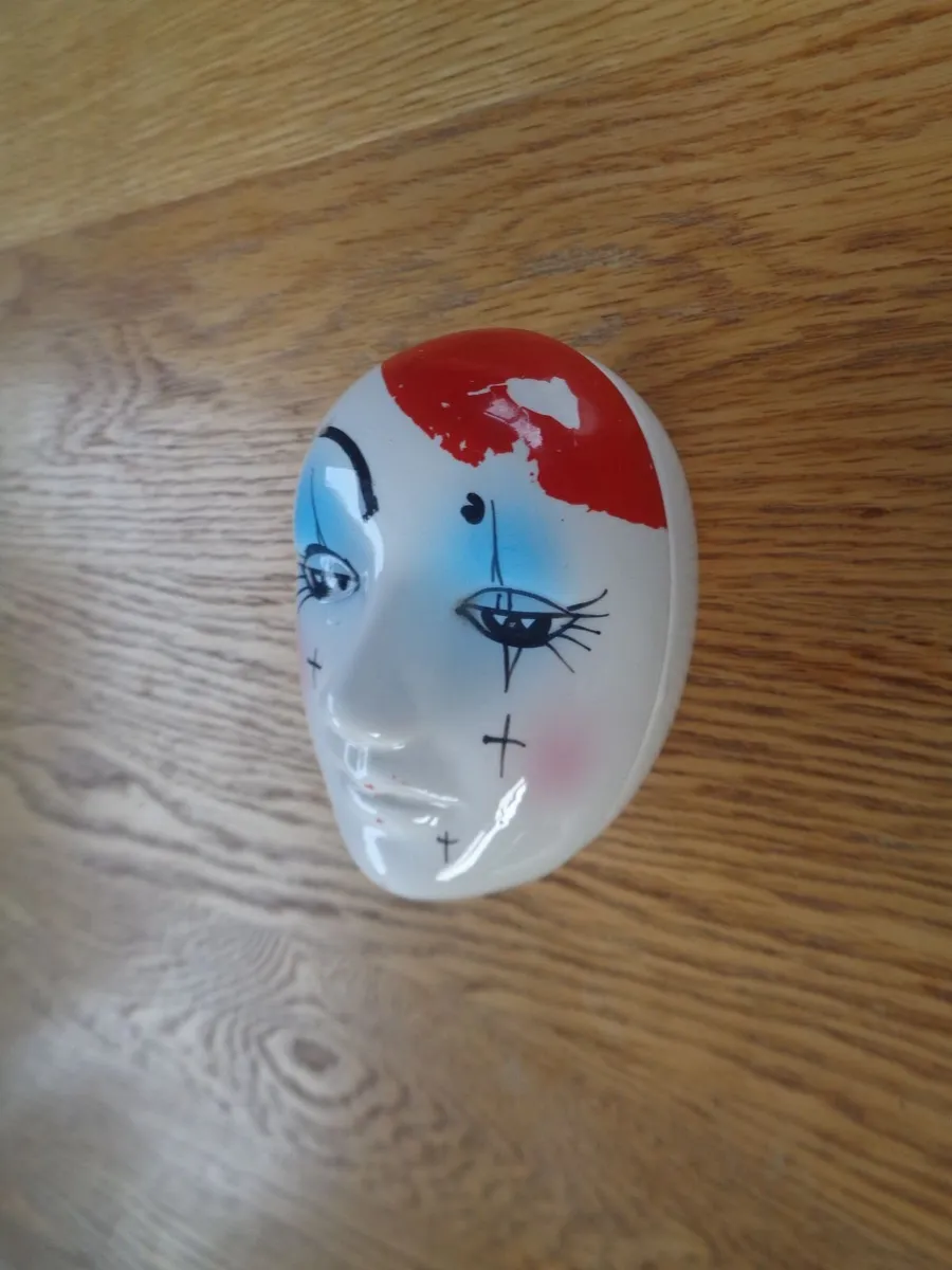 Vintage Clown Trinket Box for Sale - Image 3