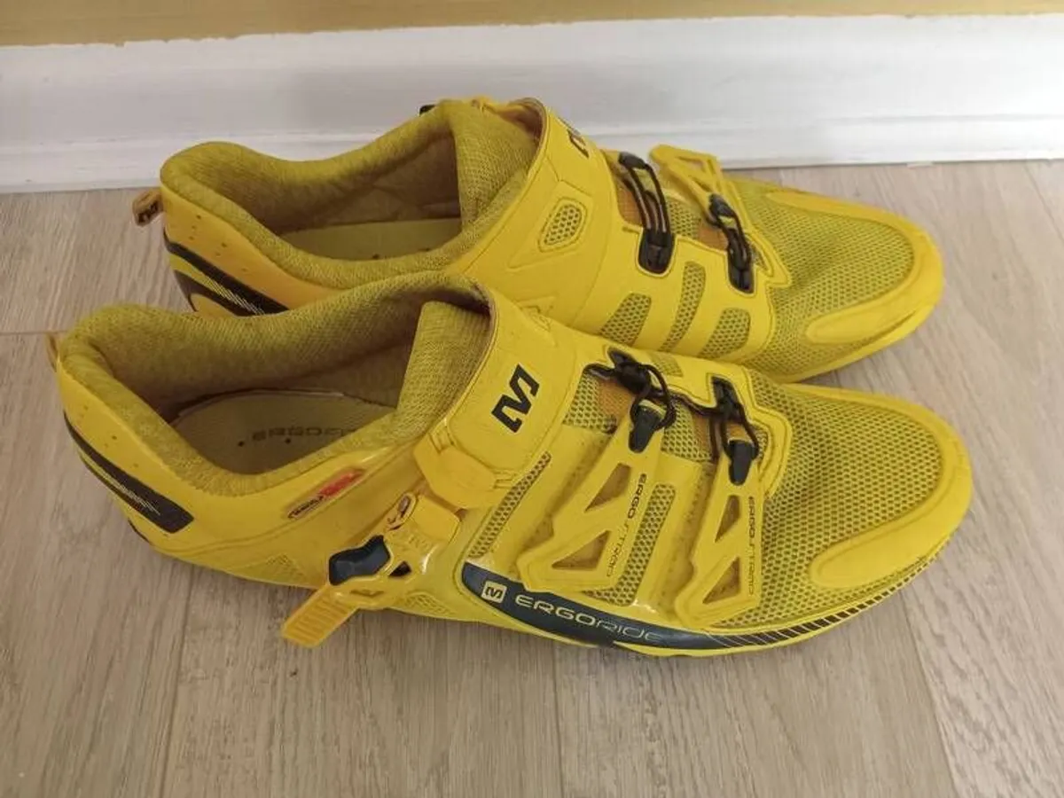Size 44 cycling shoes (UK: 9.5, not 10) - Image 1
