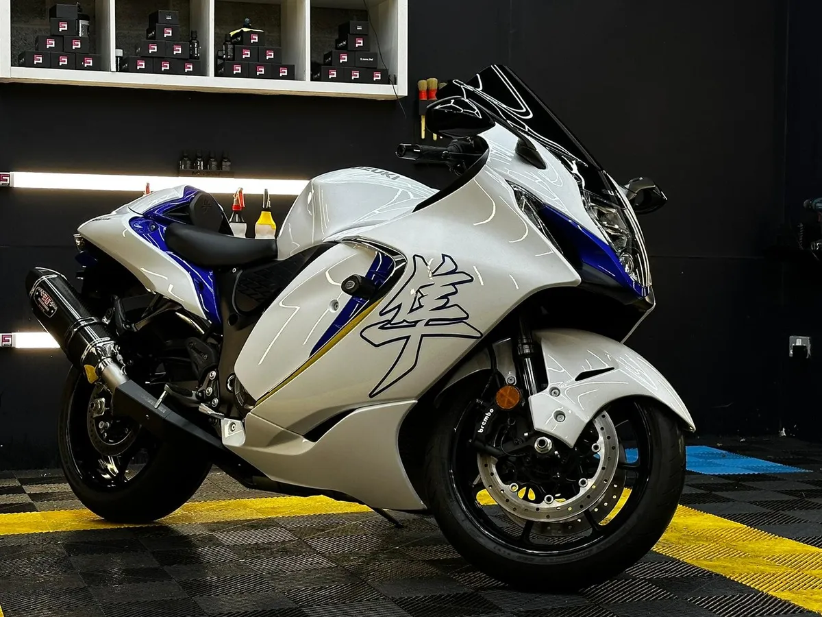 Suzuki Hayabusa 2023 - Image 1
