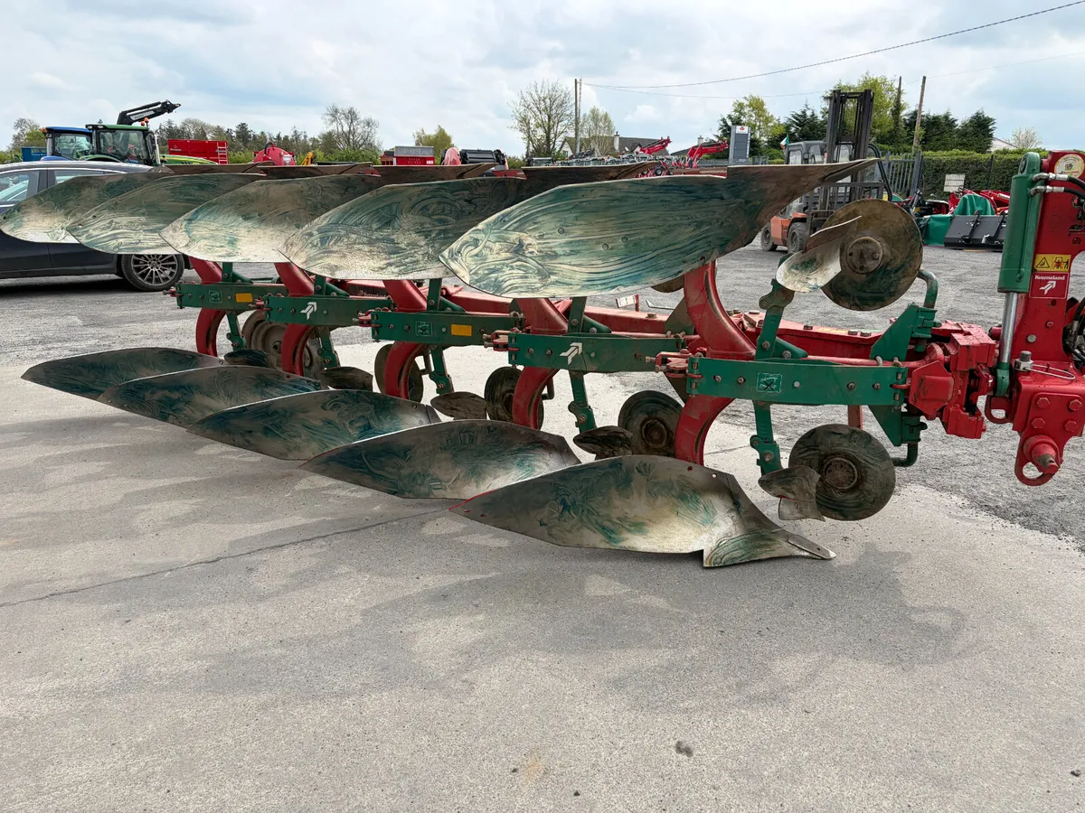 Kverneland ES 85/200 5 Furrow plough - Image 1