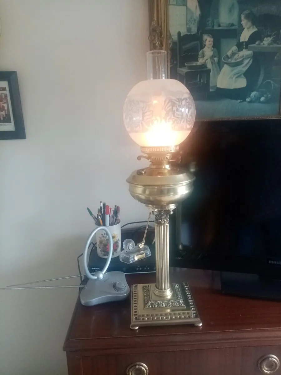 Victorian Oil Lamp - Image 1