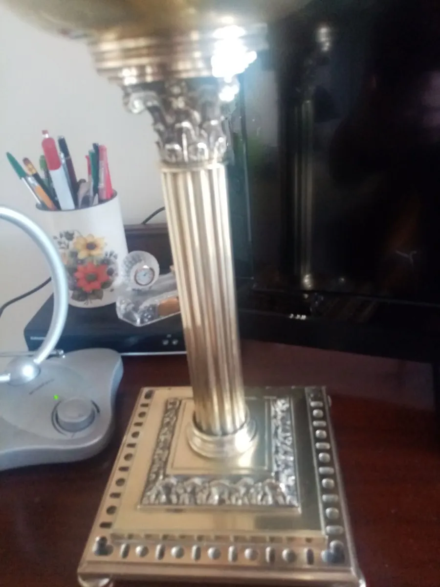 Victorian Oil Lamp - Image 4