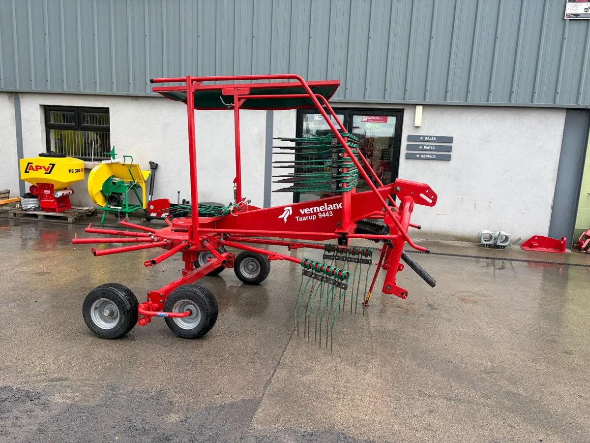 Kverneland 9443 Single rotor rake - Image 1