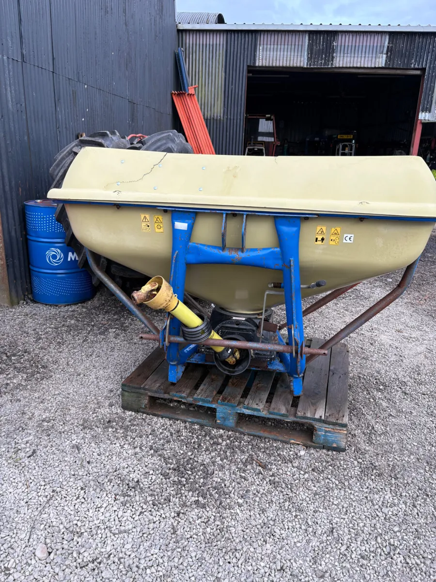 Fleming Fertiser spreader - Image 1