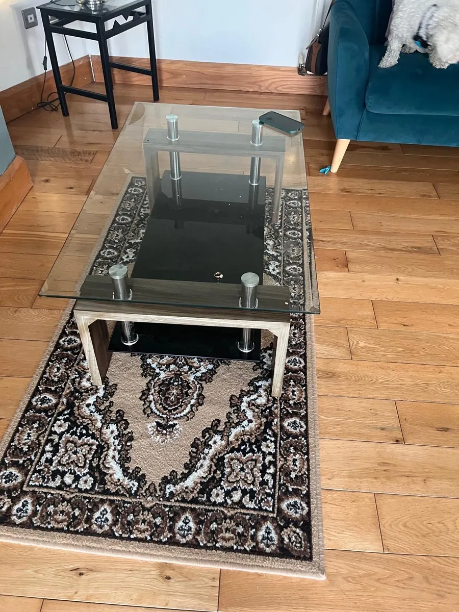 Coffee table & rug - Image 2