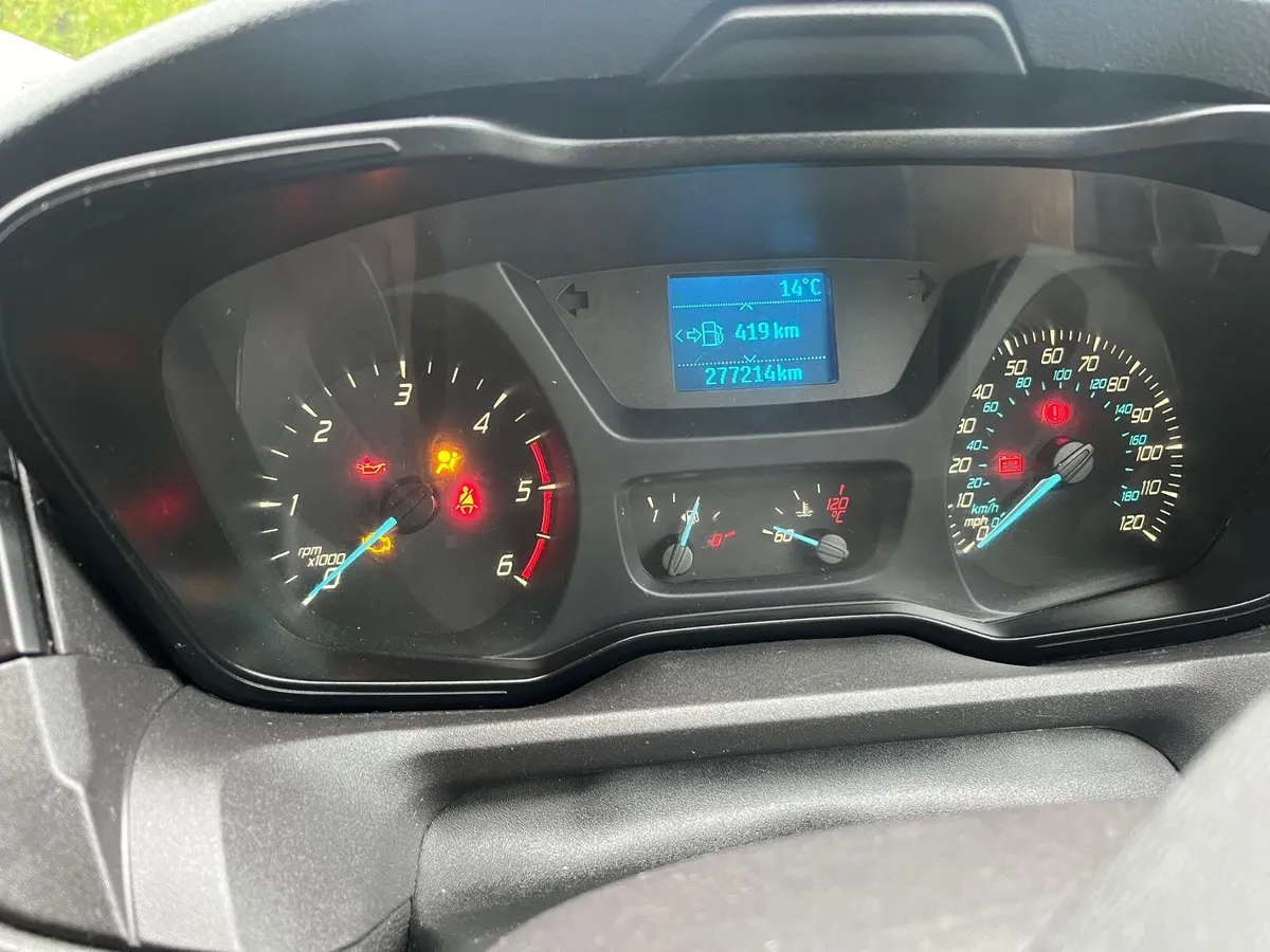 Camper van - Image 2