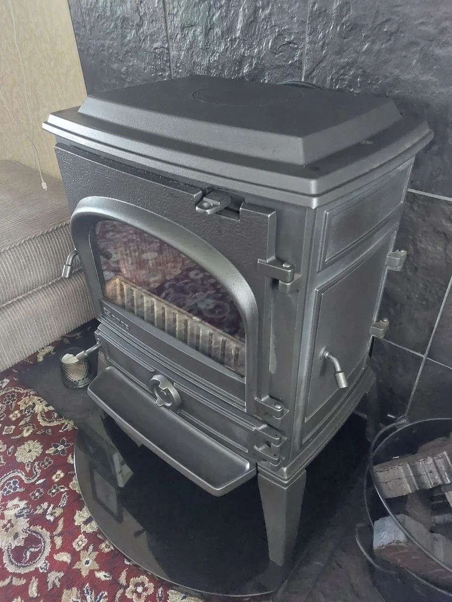 Solid fuel stove - Image 2