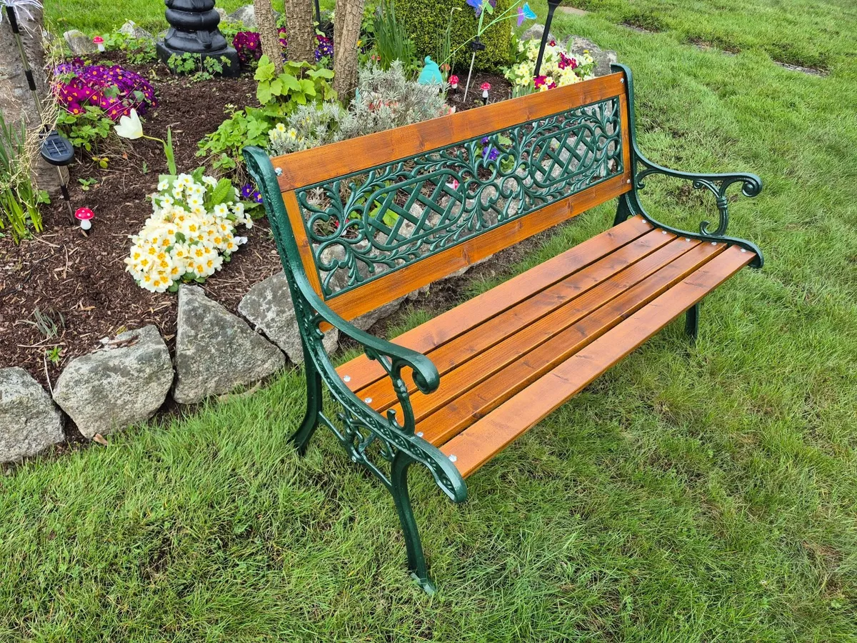 Cast iron Garden benches 3 - Image 2