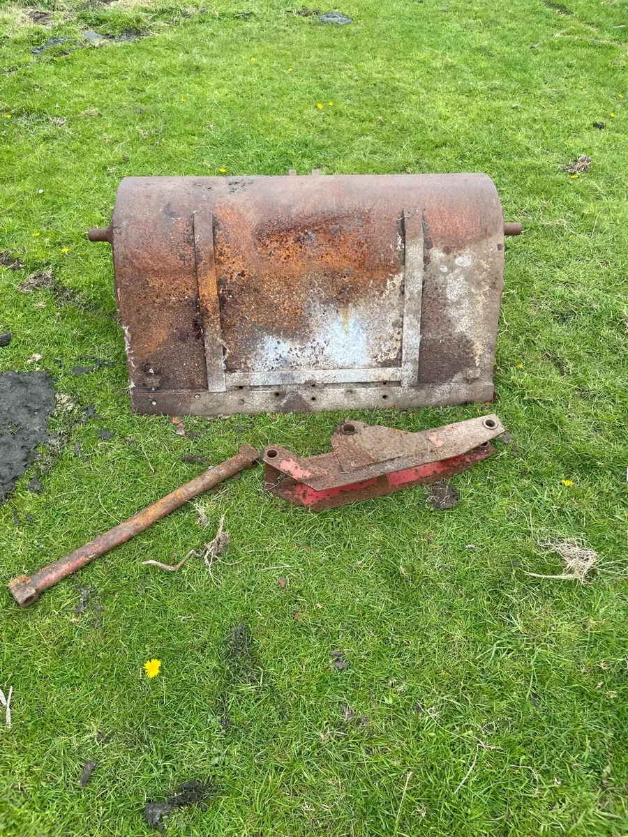 Massey Ferguson Bucket - Image 3