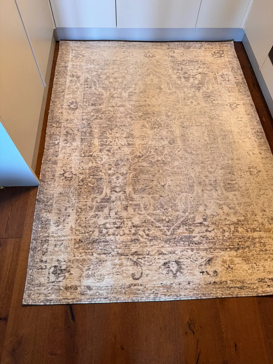 Rug
